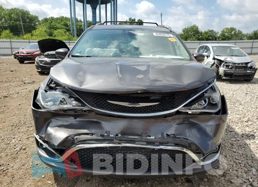2C4RC1EG2KR645414 Photo# 5