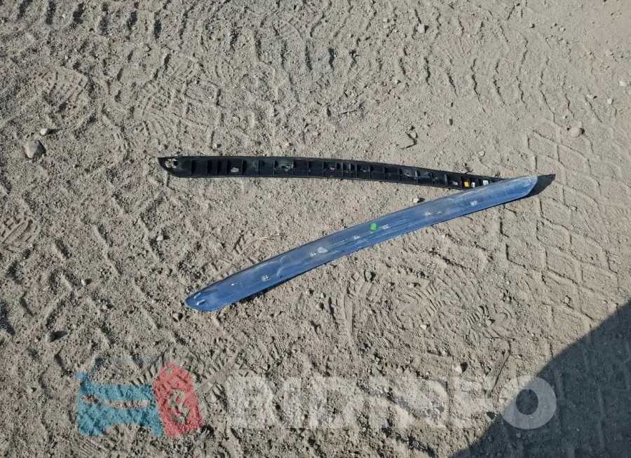 1FADP3M28JL310977 Photo# 12