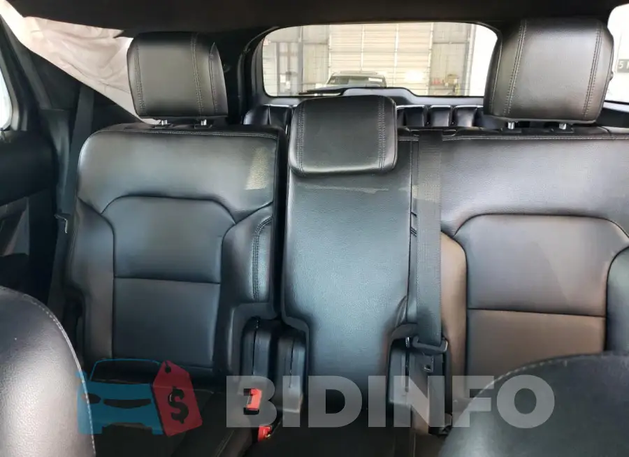 1FM5K8D89JGC38383 Photo# 10