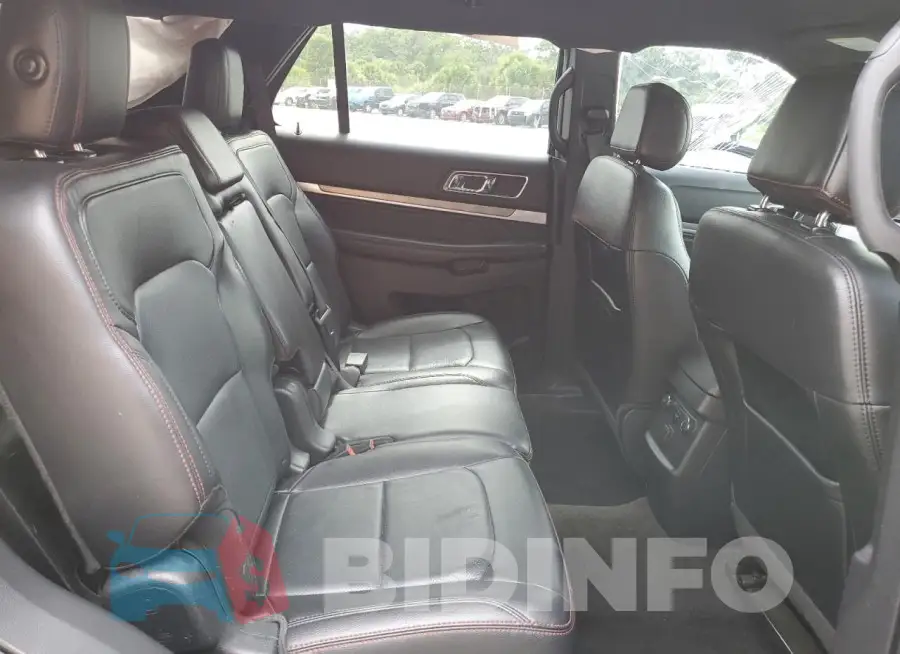 1FM5K8GT3HGC18219 Photo# 11