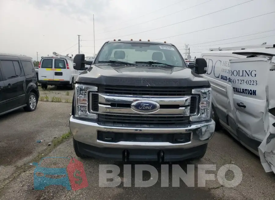 1FTBF2B69KEE39689 Photo# 5