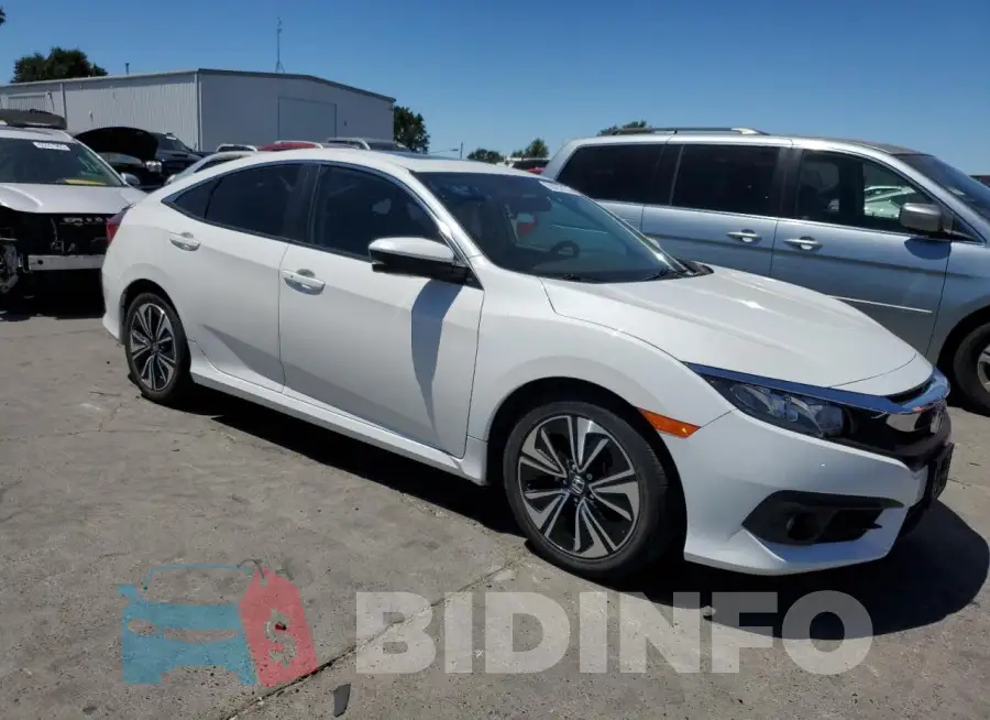 19XFC1F33HE212385 Photo# 4