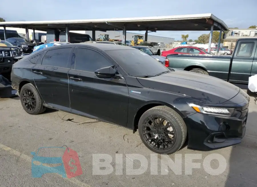 1HGCV3F57MA010643 Photo# 4