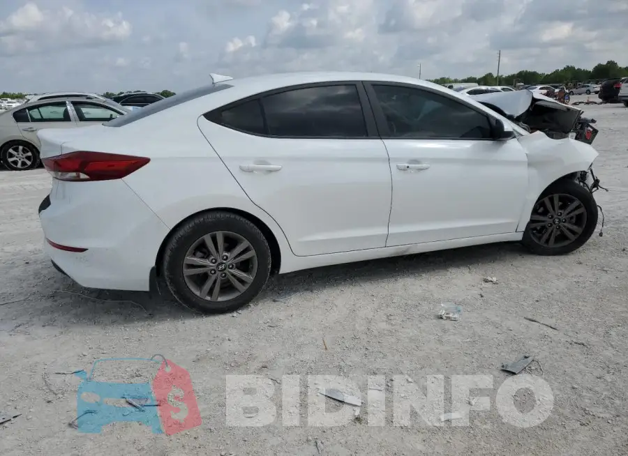 5NPD84LF6JH358256 Photo# 3
