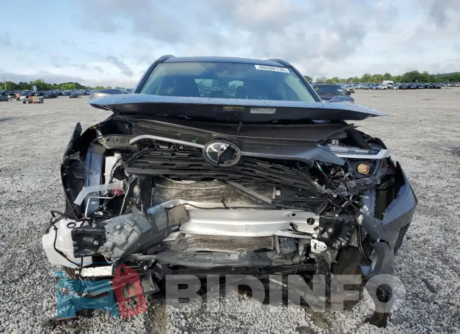 2T3W1RFV4RC299033 Photo# 5