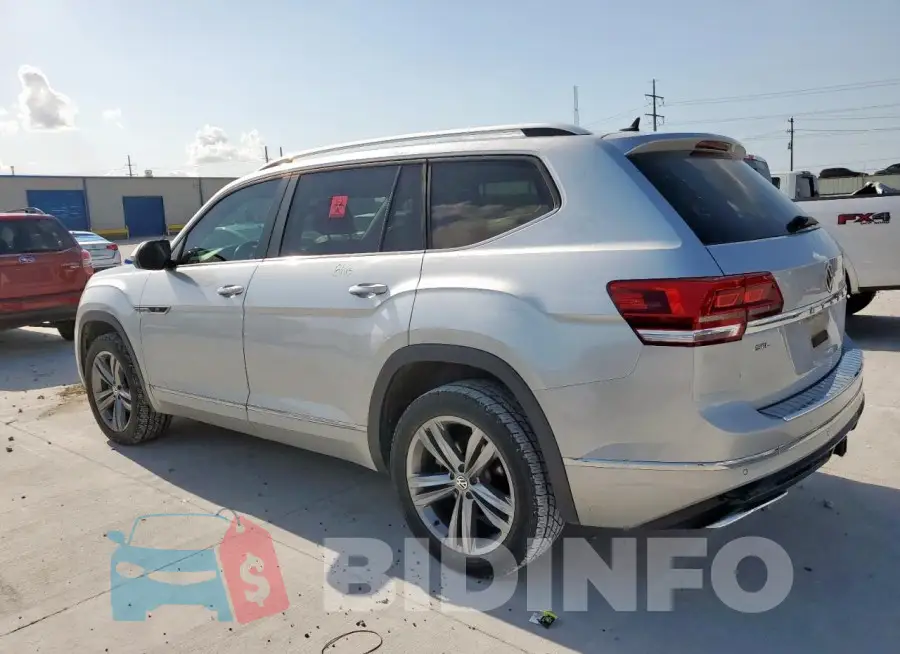 1V2SR2CA6JC584434 Photo# 2