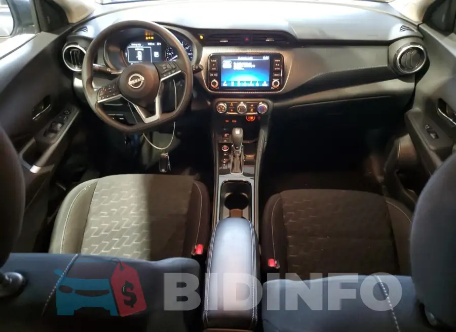 3N1CP5CV3RL567612 Photo# 8