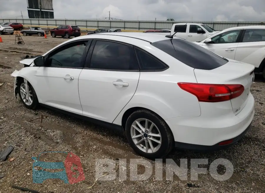 1FADP3F22GL285371 Photo# 2