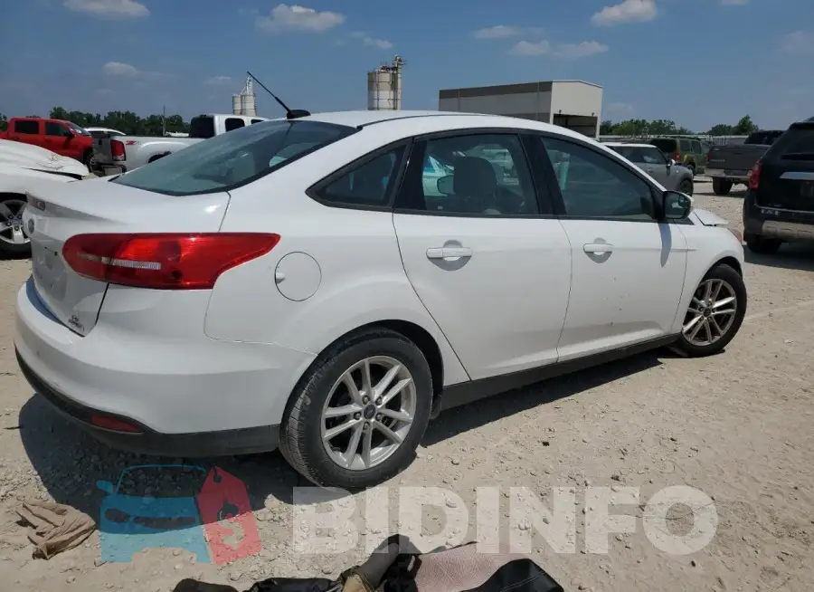 1FADP3F27GL208799 Photo# 3
