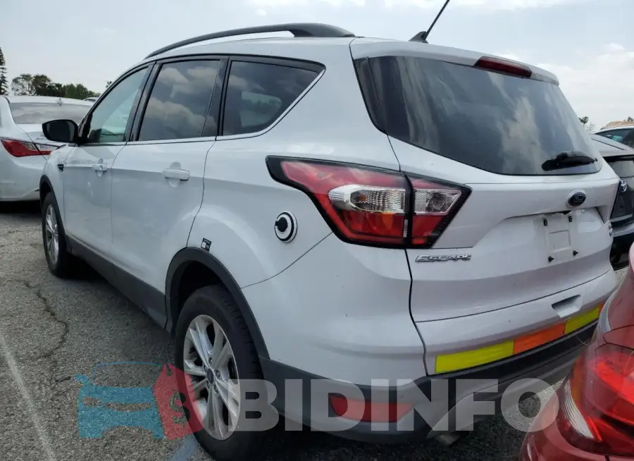 1FMCU9HD8JUA44198 Photo# 2
