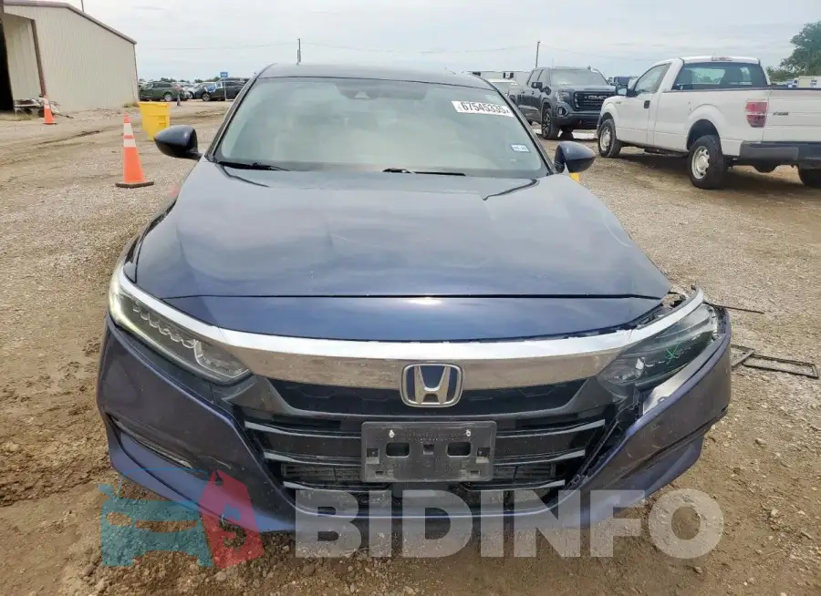 1HGCV1F47JA245776 Photo# 5