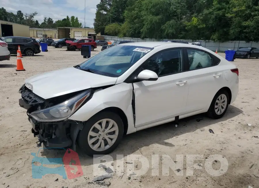 3KPC24A67ME129996 Photo# 1