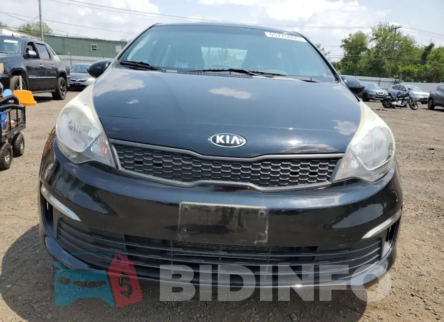 KNADM4A32H6108227 Photo# 5