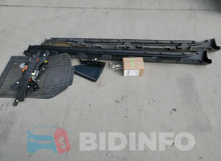 4T1BF1FK8HU671681 Photo# 12