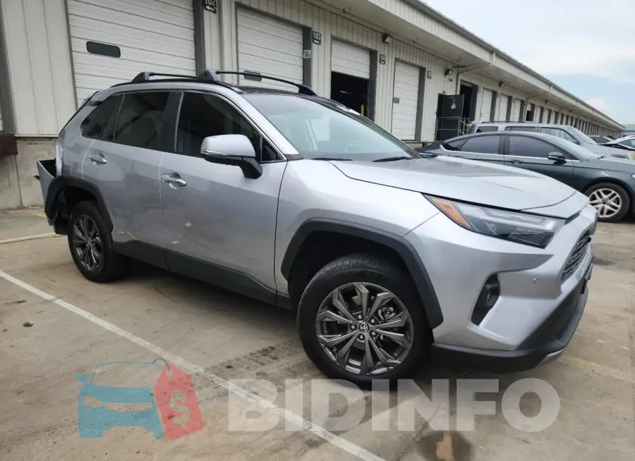 4T3D6RFV6PU121497 Photo# 4