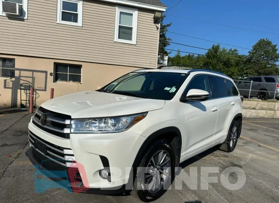 5TDJZRFH0JS914081 Photo# 1