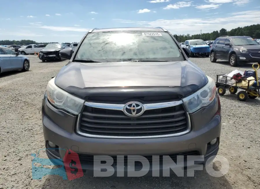 5TDKKRFH9GS158946 Photo# 5