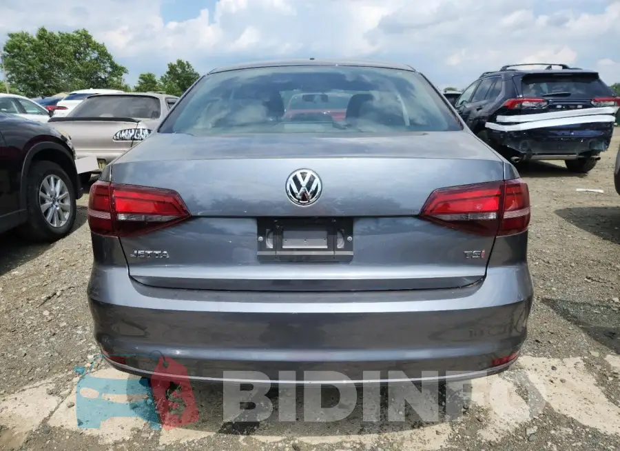 3VW2B7AJ5JM220801 Photo# 6