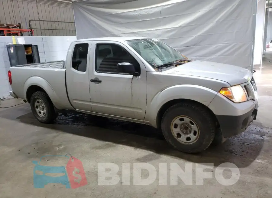 1N6BD0CT4JN705534 Photo# 4