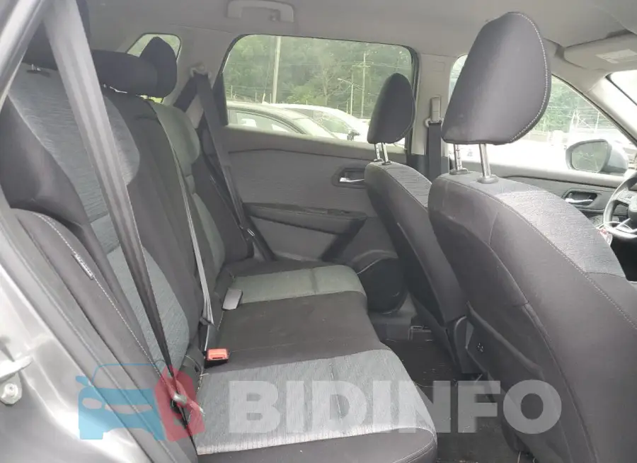 JN8BT3BBXPW495626 Photo# 11