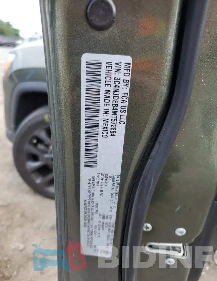 3C4NJDEB4MT572864 Photo# 13
