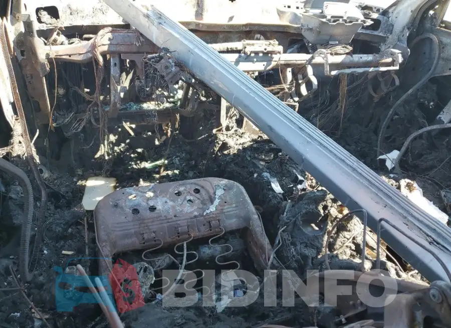 2C3CDXHG6LH186532 Photo# 8