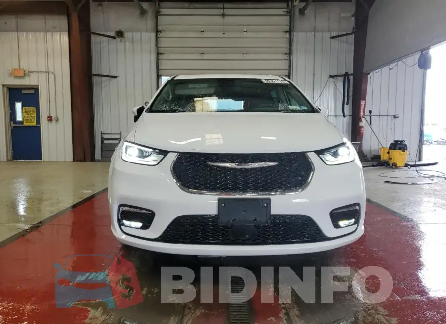 2C4RC1BG3PR588247 Photo# 5