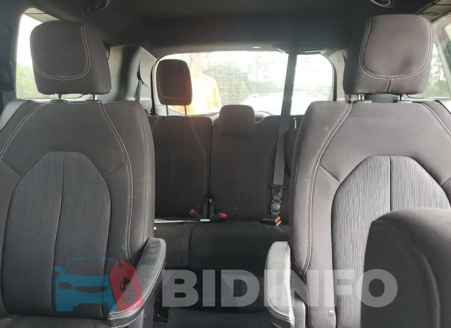 2C4RC1FG7LR129193 Photo# 10