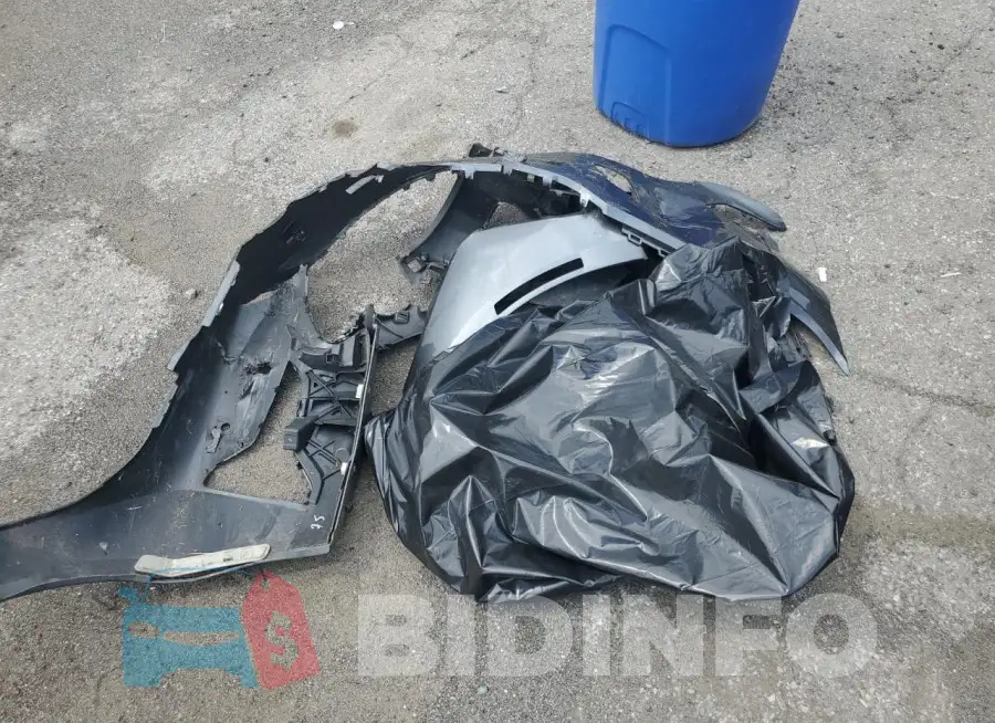 WBA5R7C58KAJ84013 Photo# 12