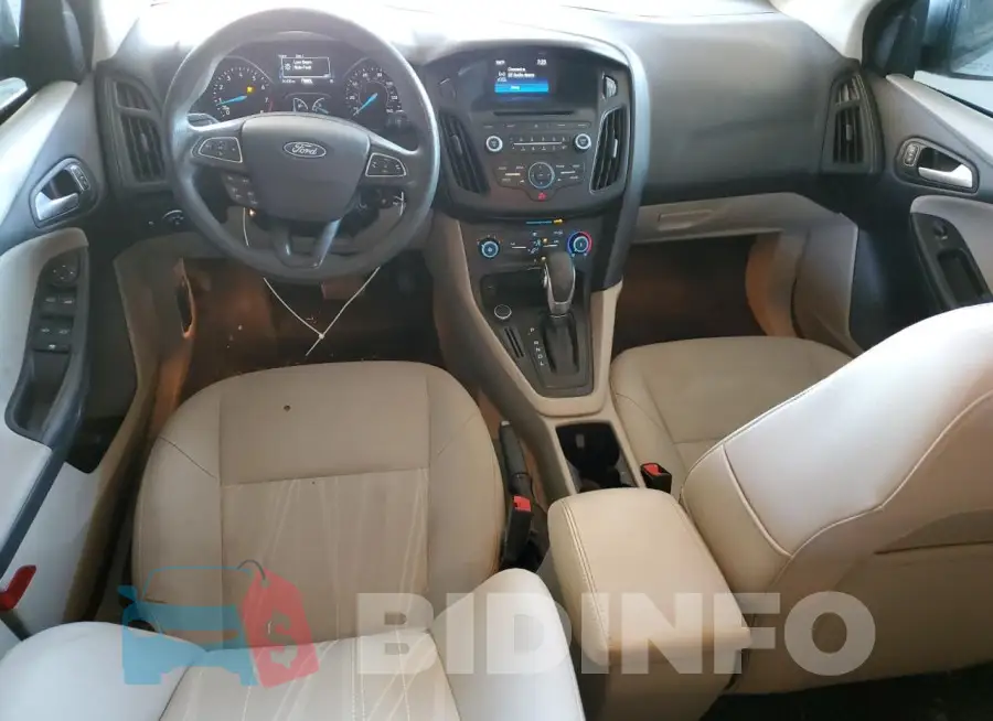 1FADP3F2XHL226196 Photo# 8