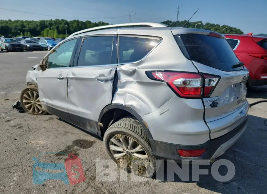 1FMCU9J98HUE18387 Photo# 2