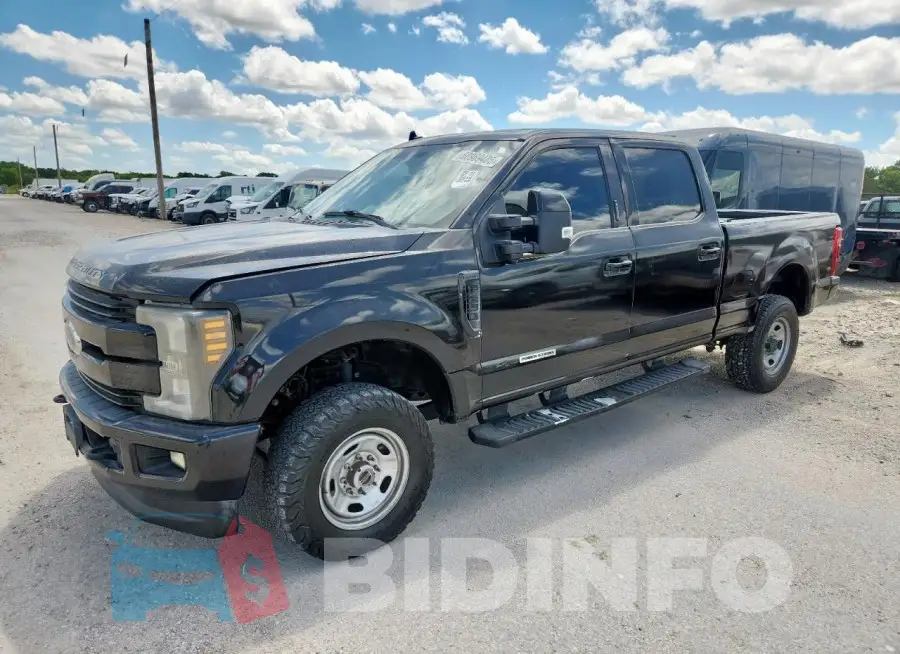 1FT7W2BT3KEC97688 Photo# 1