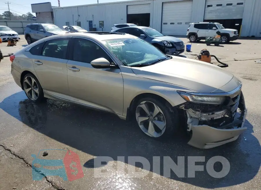 1HGCV2F92KA033189 Photo# 4