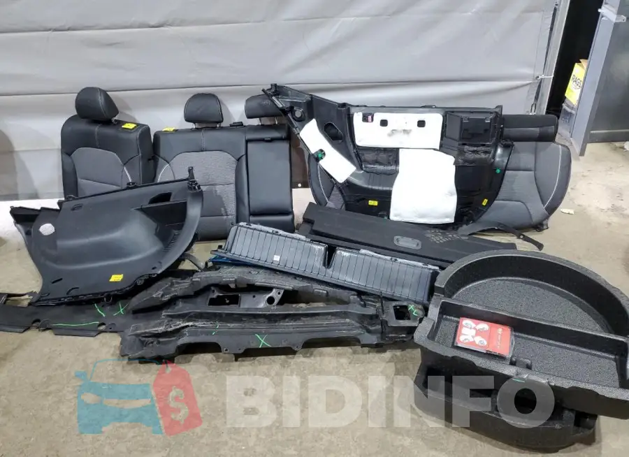 KNDCC3LG4M5107575 Photo# 12