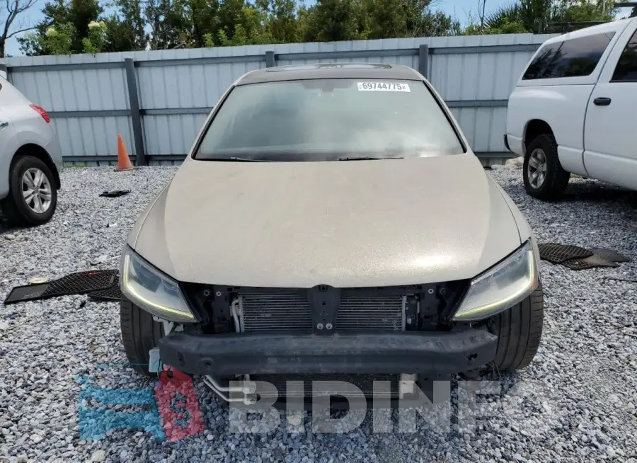 3VW4T7AJ8HM327373 Photo# 5
