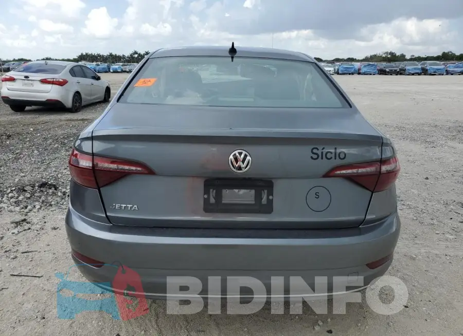 3VWCB7BU8LM057402 Photo# 6