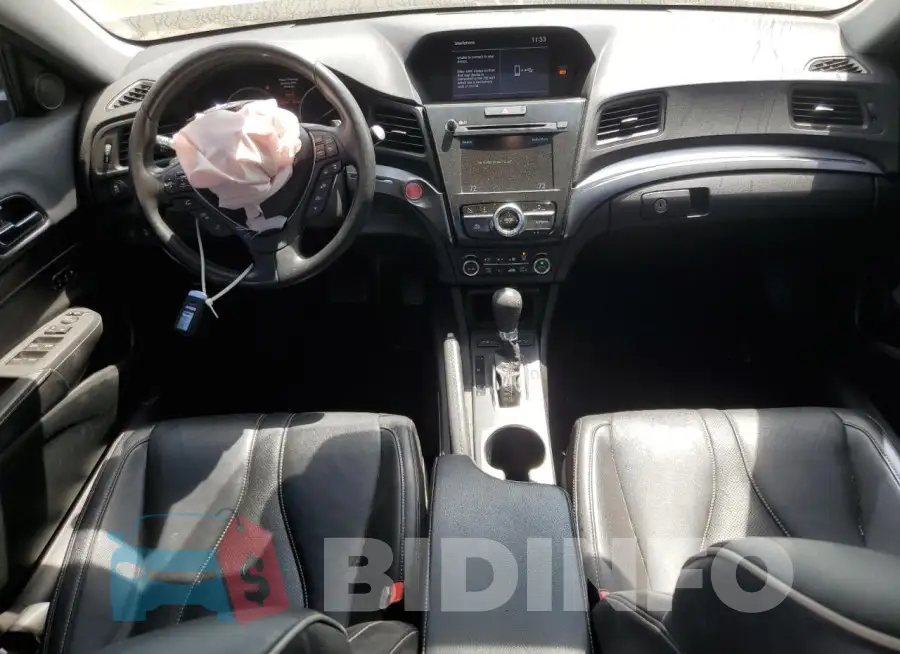 19UDE2F73KA006232 Photo# 8