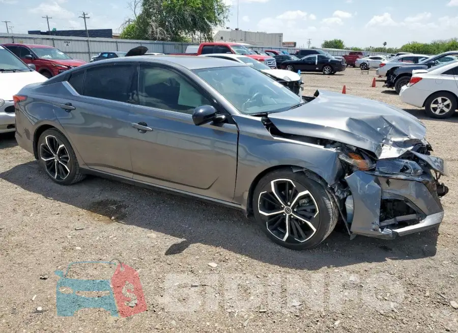 1N4BL4CV4PN415842 Photo# 4