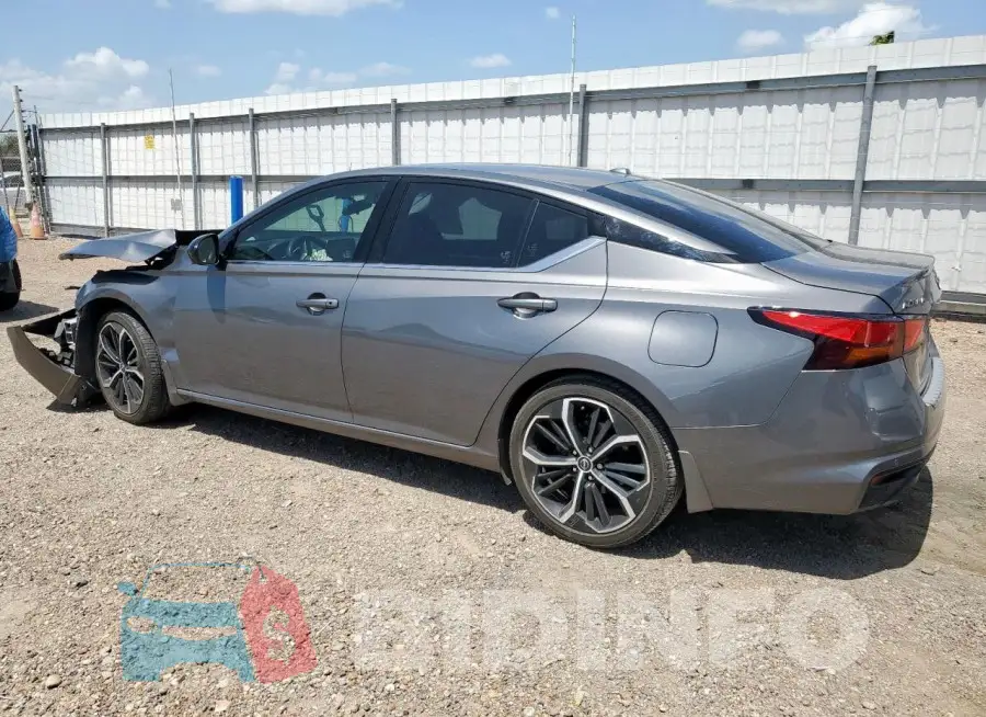 1N4BL4CV4PN415842 Photo# 2
