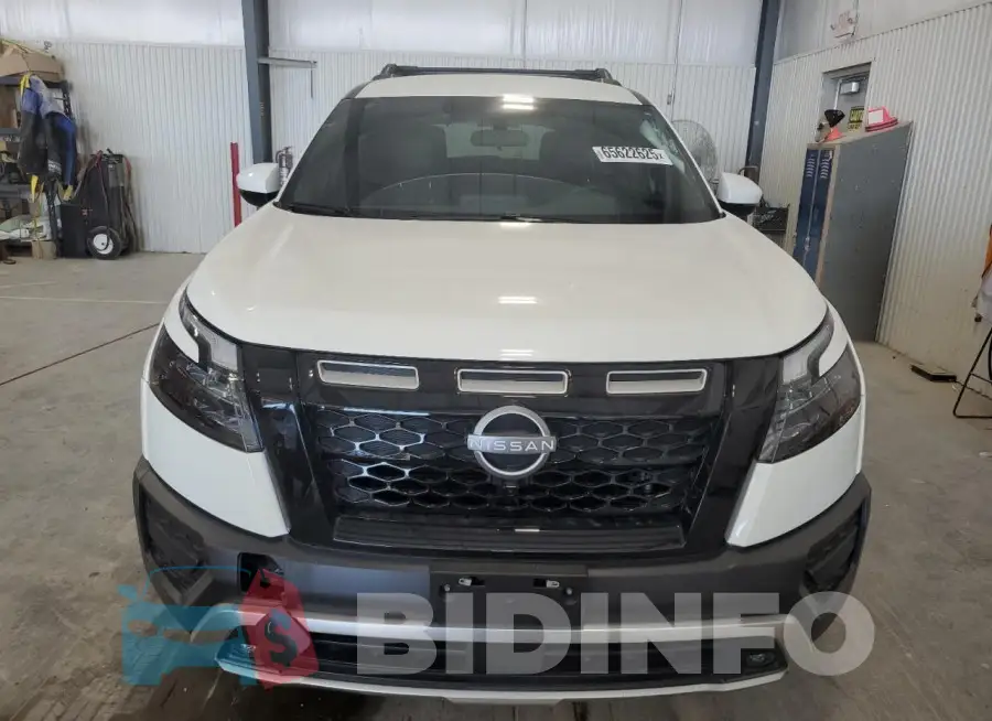 5N1DR3BD3RC309509 Photo# 5