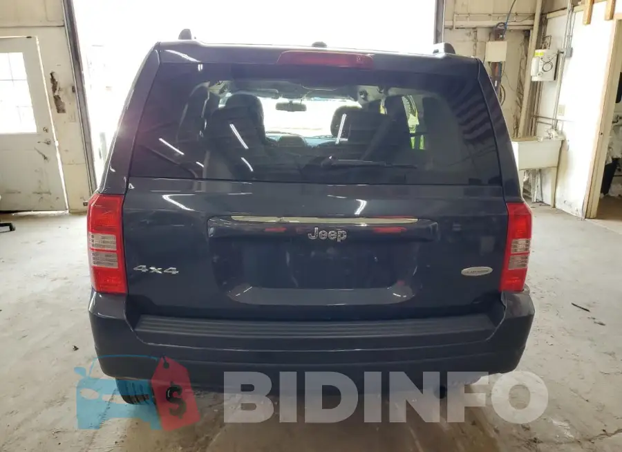1C4NJRFB9GD506963 Photo# 6