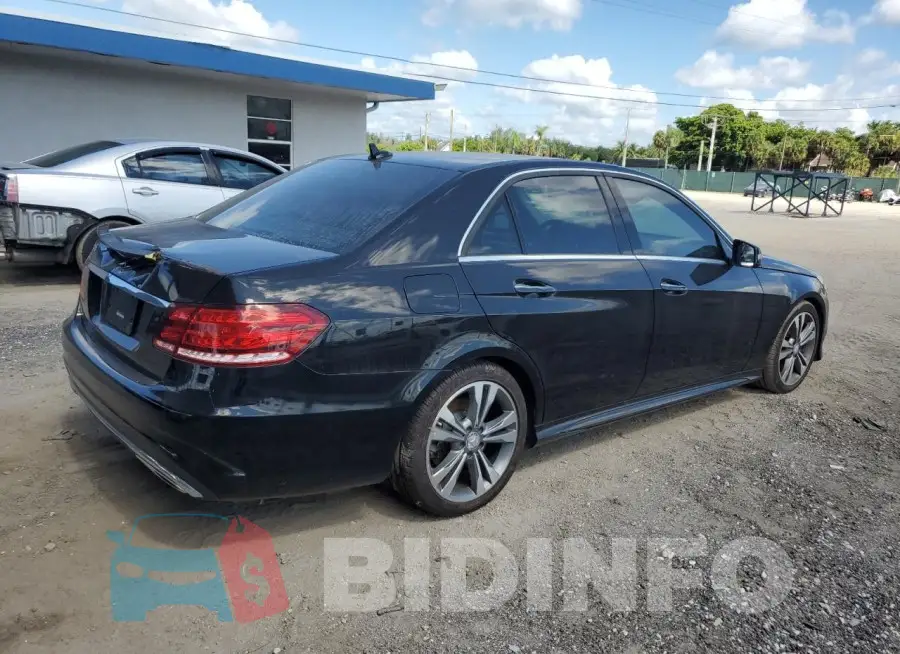 WDDHF5KB3GB281163 Photo# 3
