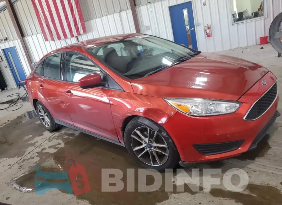 1FADP3F22JL257917 Photo# 4