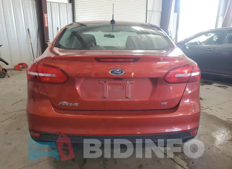 1FADP3F22JL257917 Photo# 6