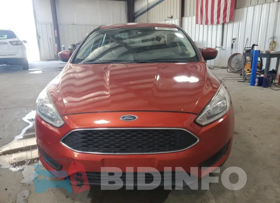 1FADP3F22JL257917 Photo# 5