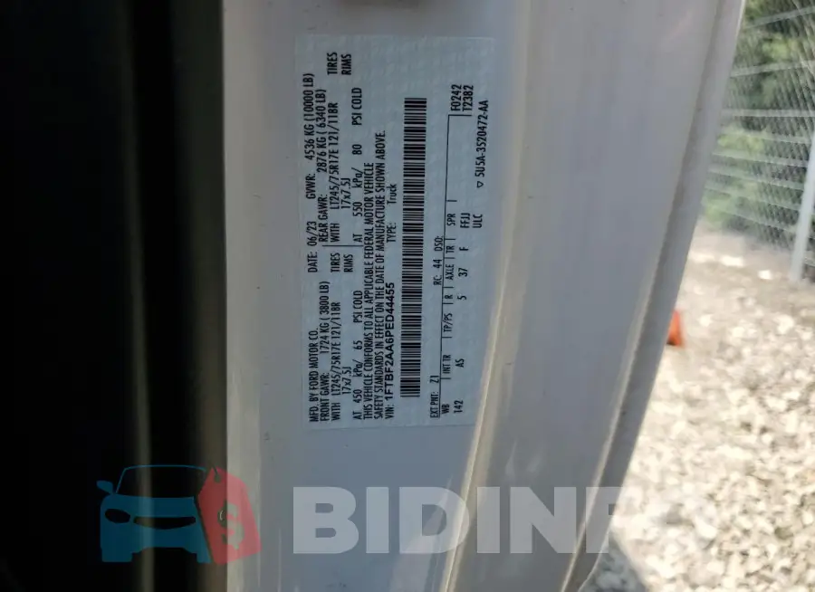 1FTBF2AA6PED44455 Photo# 12