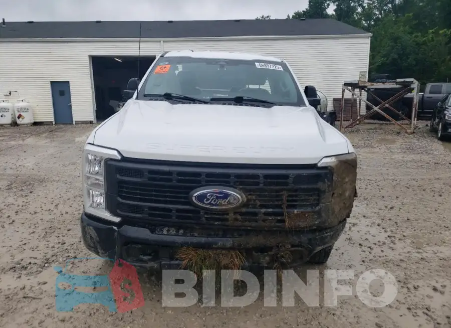 1FTBF2AA6PED44455 Photo# 5
