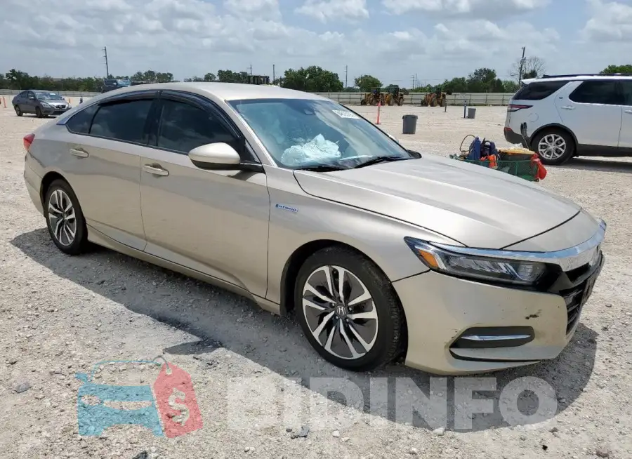 1HGCV3F12JA002524 Photo# 4