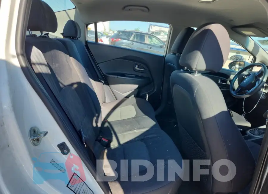 KNADM4A31G6695275 Photo# 10