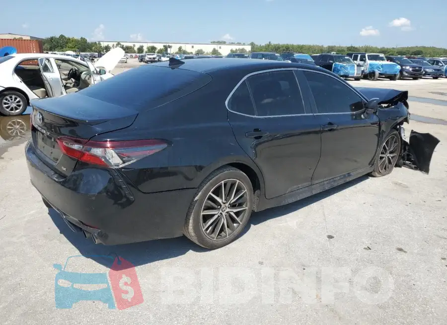 4T1G11AK5PU772638 Photo# 3